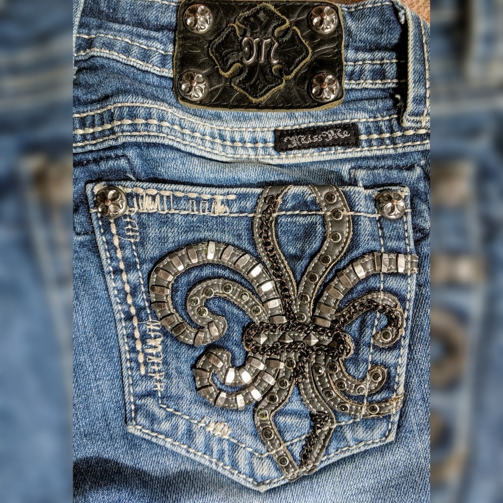 Miss Me Studded Cropped Jeans, Sz 25 - Picture 6 of 8